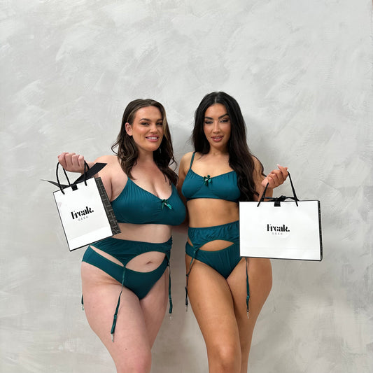 Doris 3 Piece Bra & Suspender Set