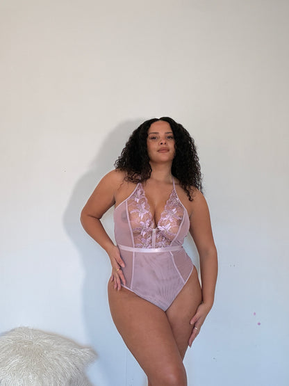 Kayla Floral Lace Panel Body with suspenders