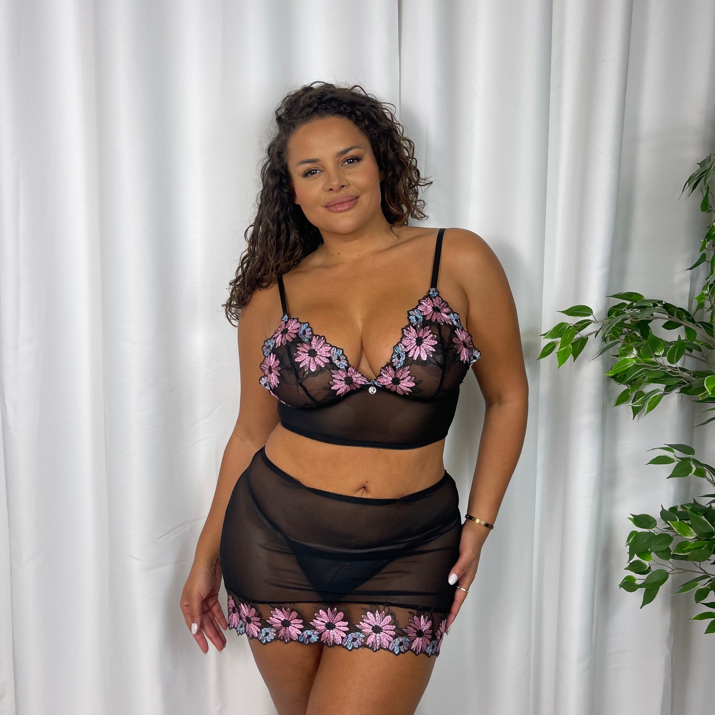 Aisha Mesh and Embroidered Floral 3 Piece Set