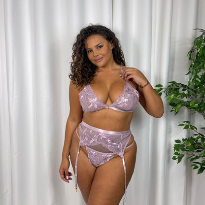 Tia 3 Piece Suspender Set With Back Strap Detailing